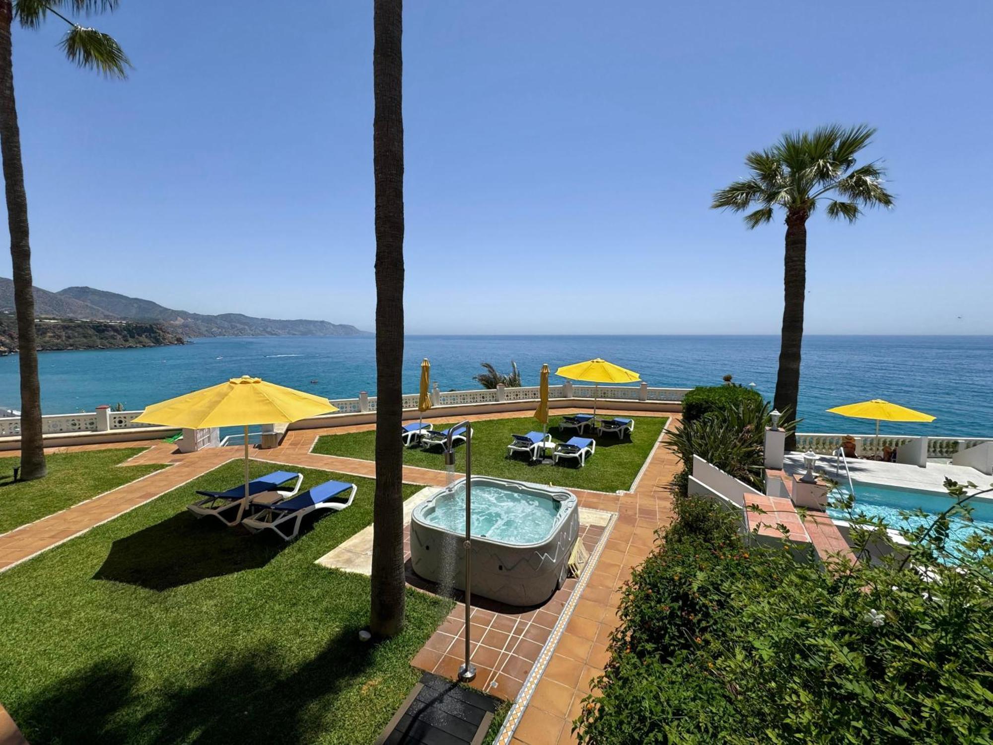 Hotel Paraiso Del Mar Nerja Luaran gambar